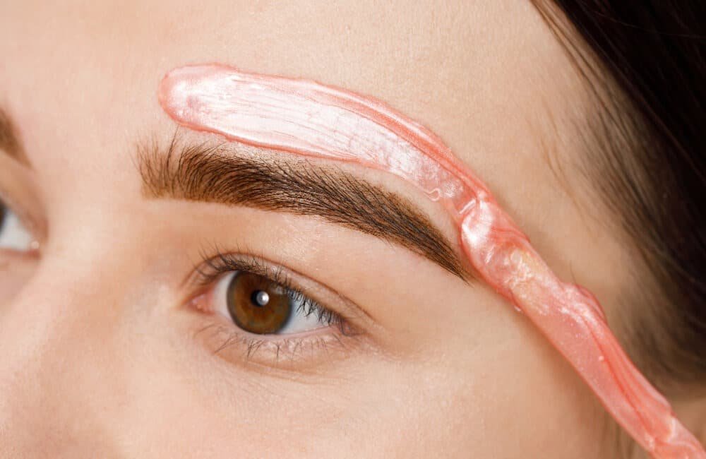 Blog 3 eyebrow wax and shape service