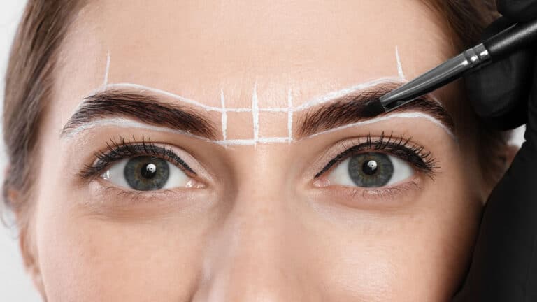 The Myth of Twin Brows: How Bone Structure and Eyebrow Waxing Influence Eyebrow Symmetry