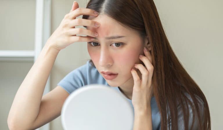 Can I Wax My Brows While Using Acne Products? What to Know