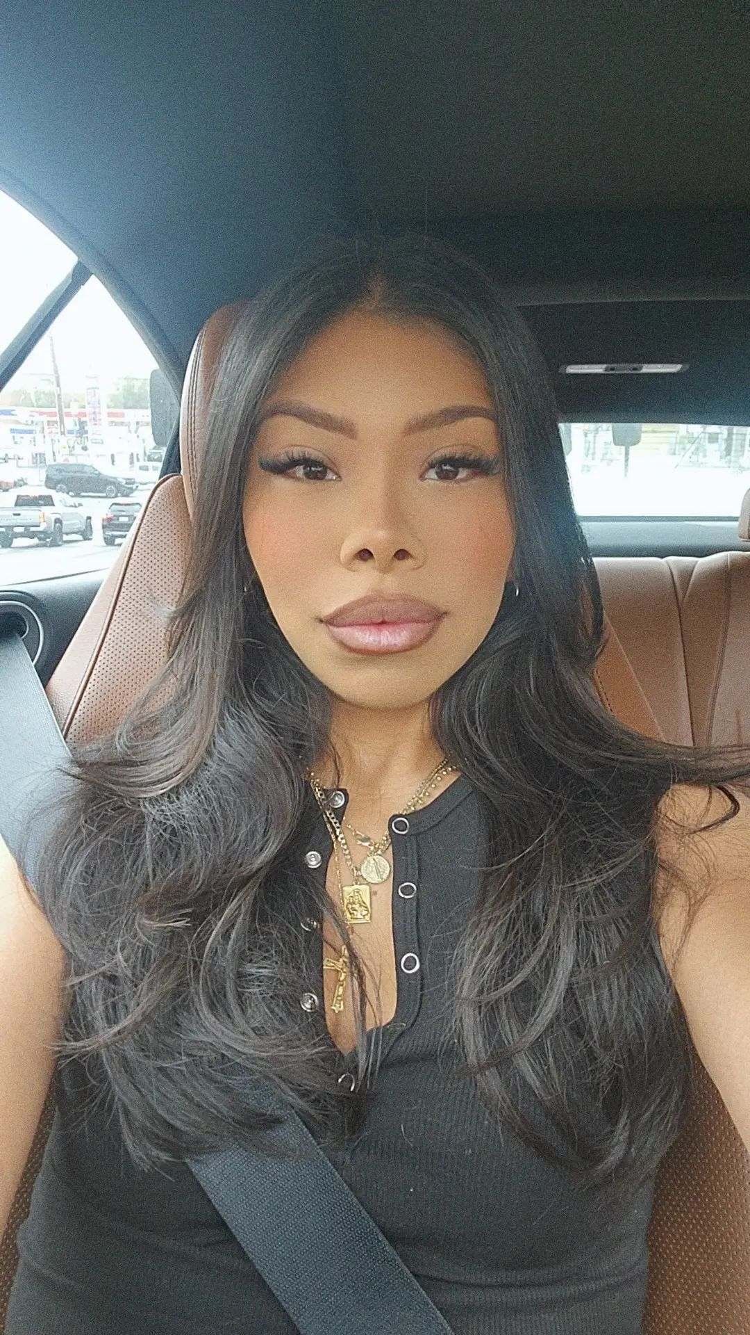 Lisette Avila - Brow Artist at The Brow Fixx