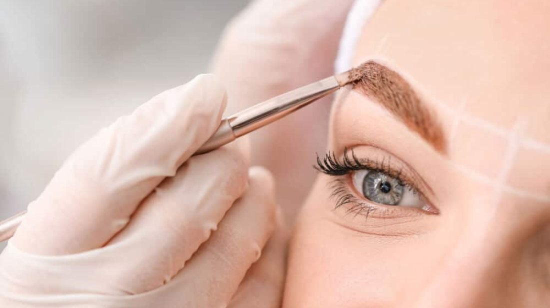 brow and tint service