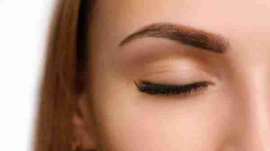 eyebrow waxing and shaping without retinol